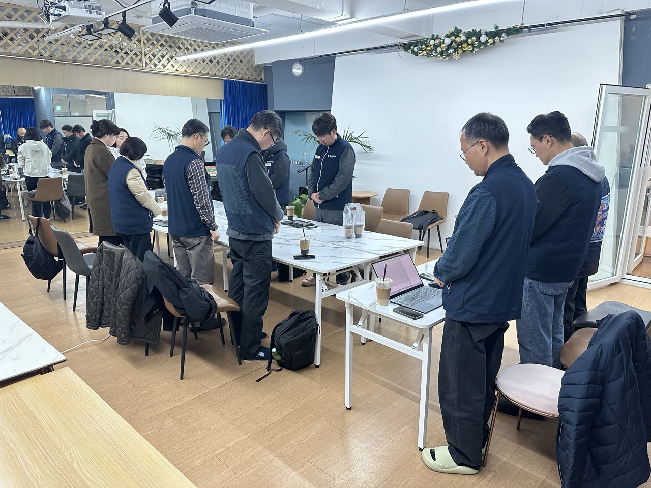 e2b6ff37e0b26e6fb0abb48d125c7365_1763018847_0946.jpg e2b6ff37e0b26e6fb0abb48d125c7365_1763018847_0946.jpg